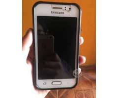 Samsung j1 ace blanco