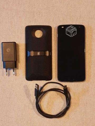 Moto Z2 Play + Accesorio - Providencia Moto Z2 Play + Accesorio - Providencia