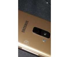 Samsung A8 Dorado casi nuevo - Providencia