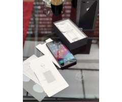 IPhone 8 Plus 64gb completo en su caja  - QuilpuÃ©